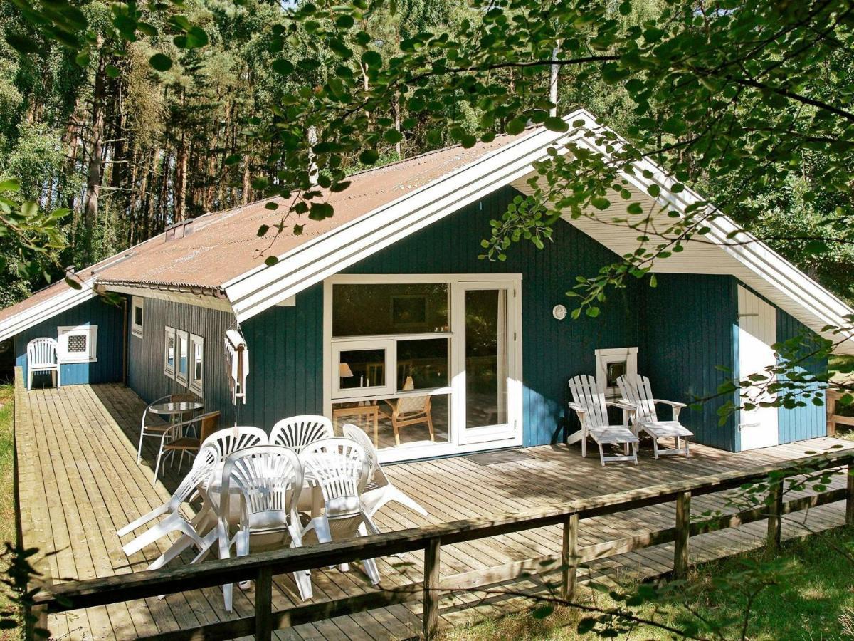 8 Person Holiday Home In Nex Vester Somarken Екстер'єр фото